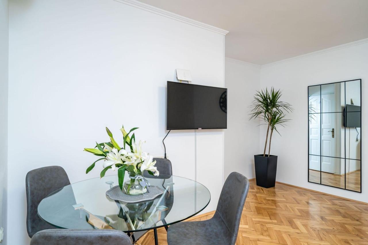 Apartman Knego With Parking Dubrovnik Exterior photo