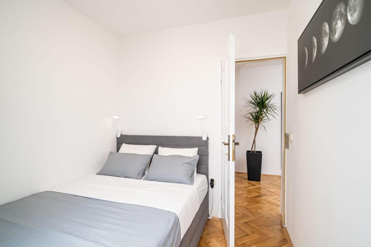 Apartman Knego With Parking Dubrovnik Exterior photo