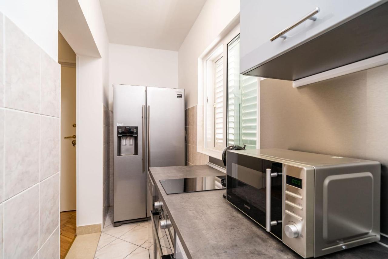 Apartman Knego With Parking Dubrovnik Exterior photo