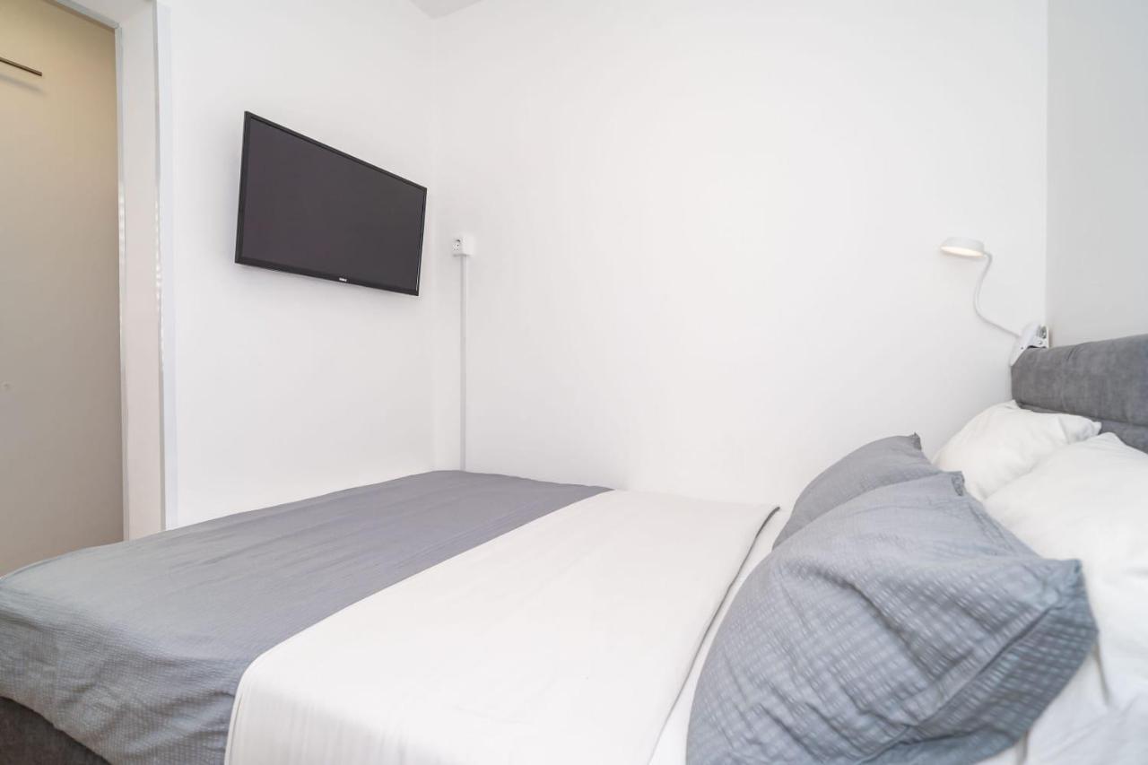 Apartman Knego With Parking Dubrovnik Exterior photo
