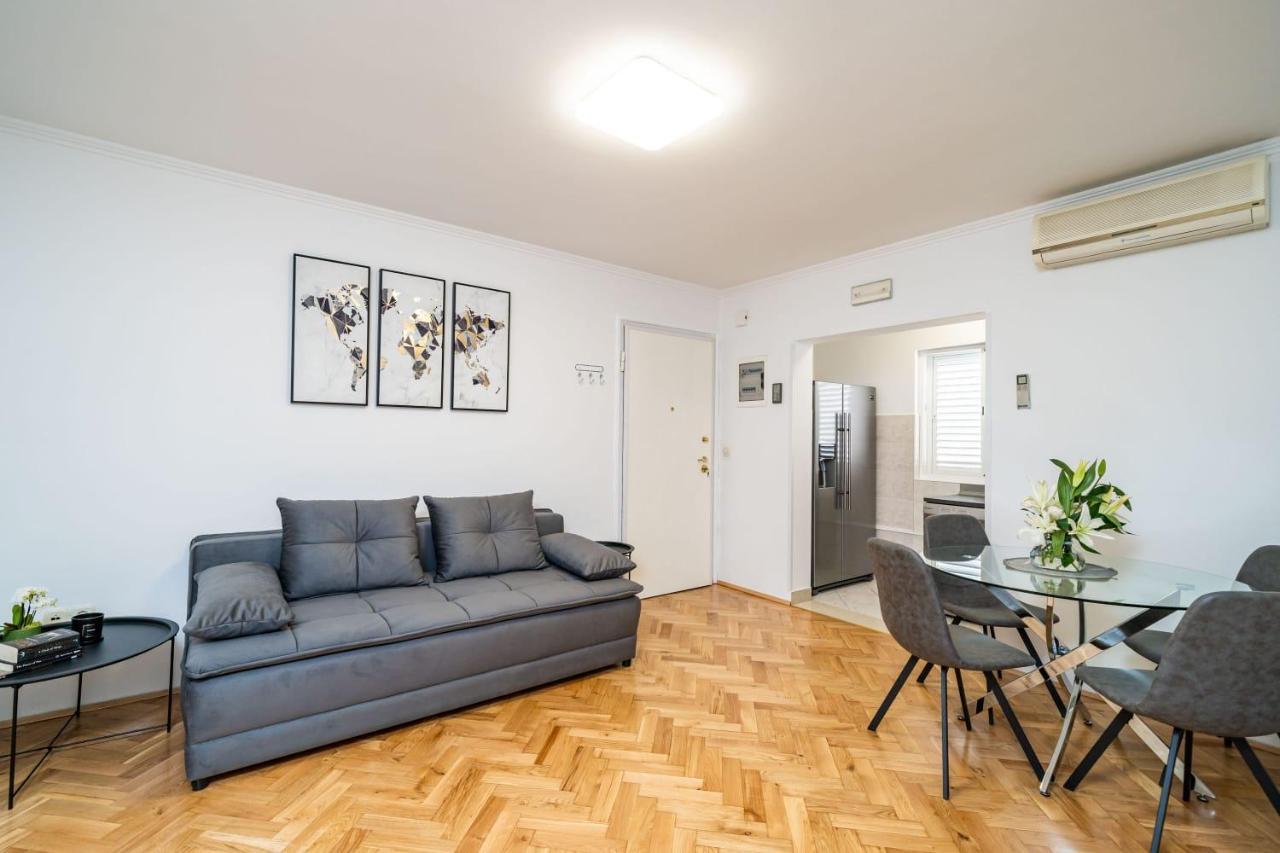 Apartman Knego With Parking Dubrovnik Exterior photo