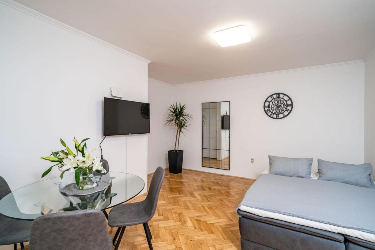 Apartman Knego With Parking Dubrovnik Exterior photo
